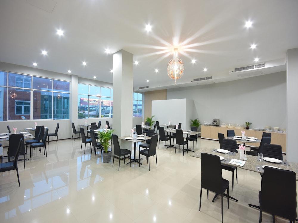 Siam Golden Place Suvarnabhumi Hotel